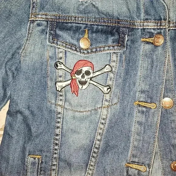 Distressed Patchwork Denim Jacket Forever 21 - Picture 4 of 7